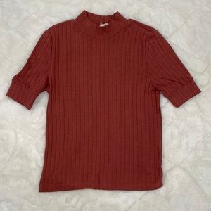 Burgundy short sleeved shirt